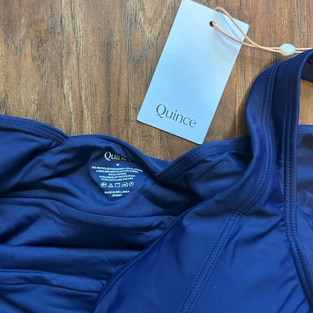 Quince Italian Plunge Wrap One Piece Swimsuit in Navy Blue women’s size M NWT - Picture 6 of 6